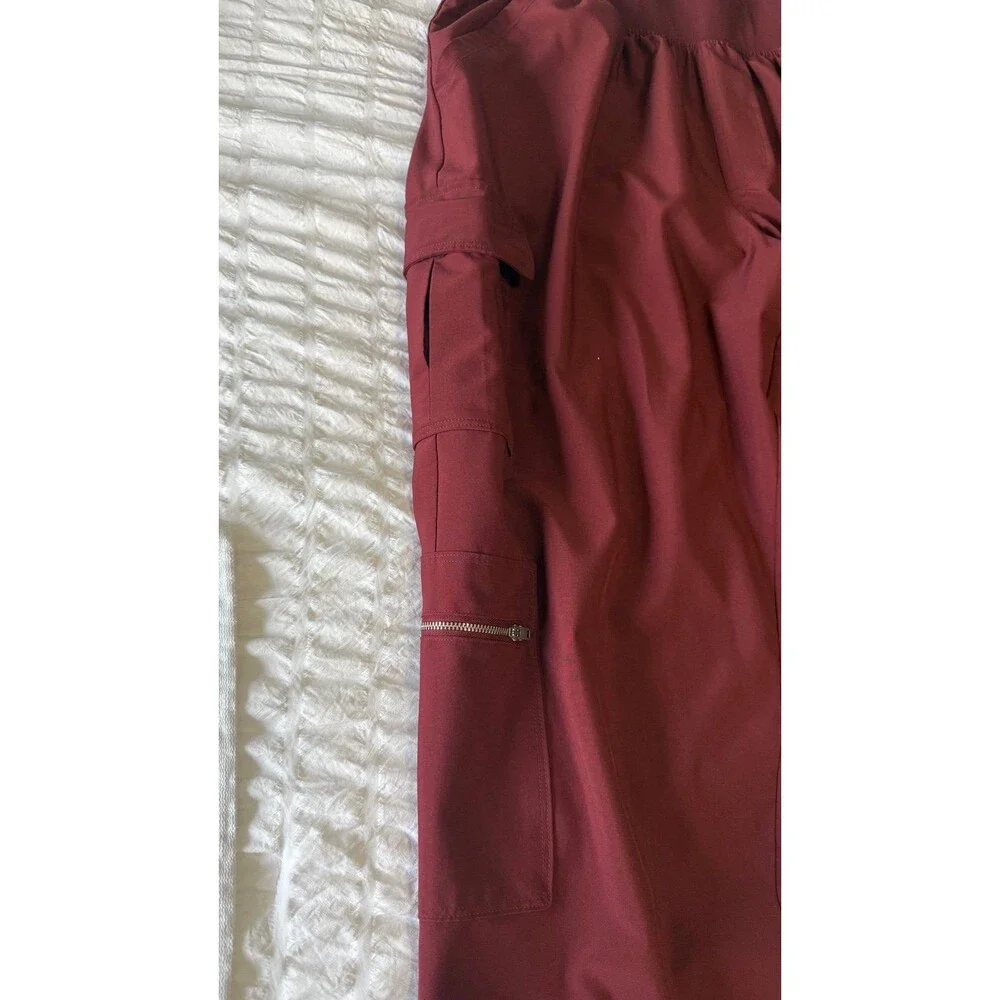 LIVI Stretch Woven Cargo Jogger size 18/20